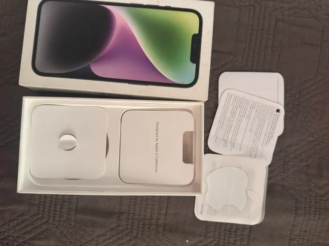 Caixa original do iPhone 14 Plus