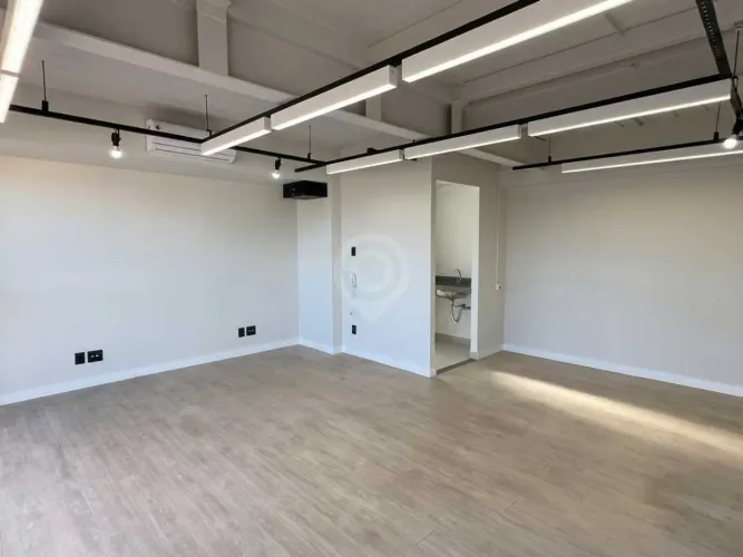 Sala : / Comercial / Centro