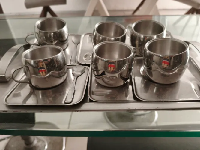 Vendo conjunto de xícaras inox Tramontina 