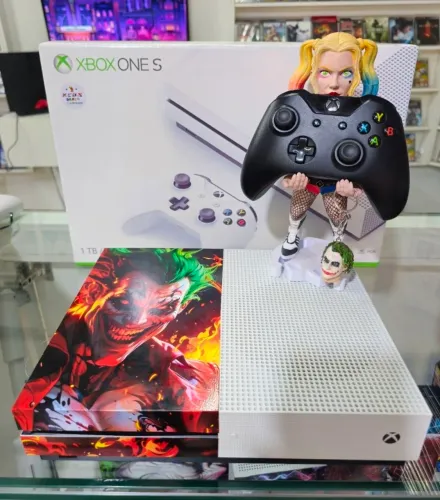 Xbox one s 1 tera controle original pasta térmica trocada higienização feita