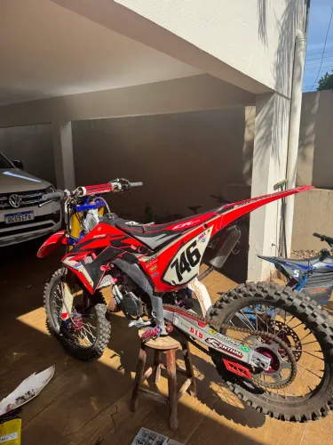 Cr 125cc 2 tempos Motor e suspensão feito inteira