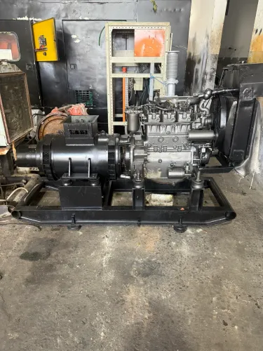 Grupo gerador de 25 kVA
