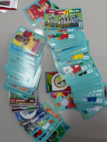 Figurinhas Brasil 2026(Leia descrição) mande sua lista de faltantes.