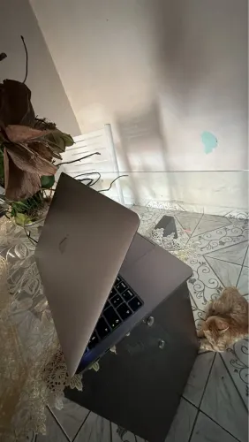 MacBook