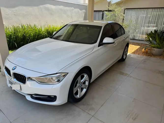 BMW 320I A 2.0 Turbo/activeflex 16V 184cv 4P 2015