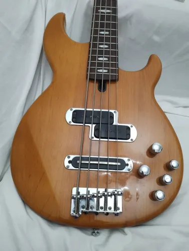 Só venda - Baixo YAMAHA BB 615 - Leia a descrição 