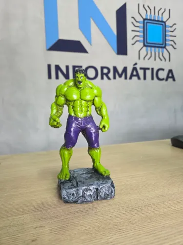 Boneco resina Hulk