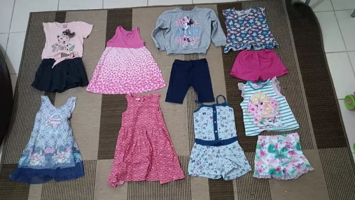 Lote 2 Roupas femininas Infantil (2 a 4 anos)