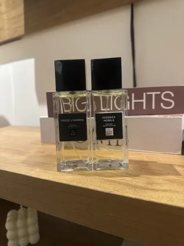 2 perfumes - Nunca usados