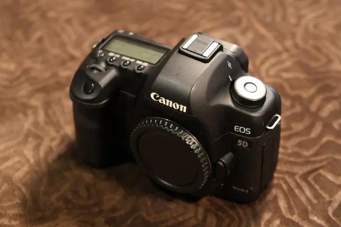 Câmera Canon 5D Mark II muito nova e conservada