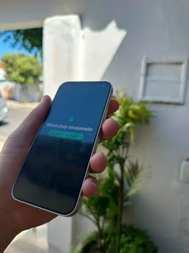 iPhone 14