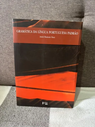 Gramática da Língua Portuguesa padrão