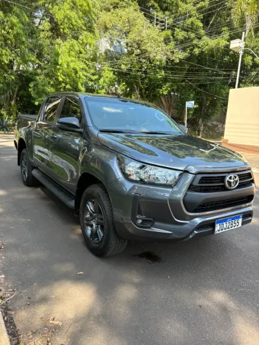 Toyota Hilux CD SR 4X4 2.8 TDI Diesel Aut. 2025