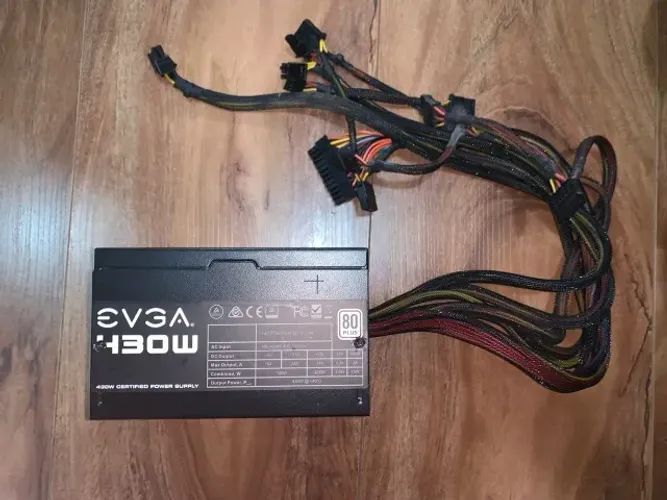 Fonte EVGA 430W 80 Plus