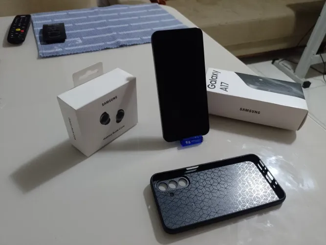 A17 8/256 + fone buds core LACRADO