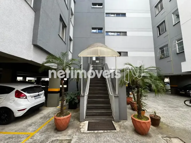 Apartamento 3 quartos com suite.