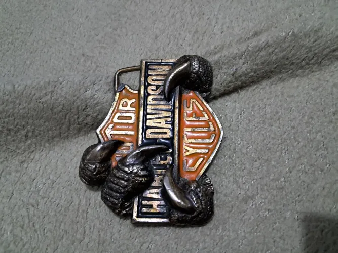 Fivela original Harley Davidson.