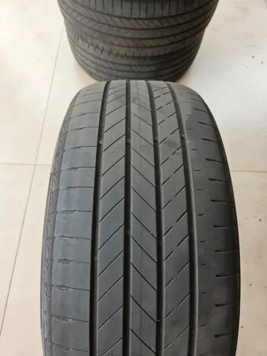 4 pneus 225/50/18 . Bridgestone / Alenza. USADOS.
