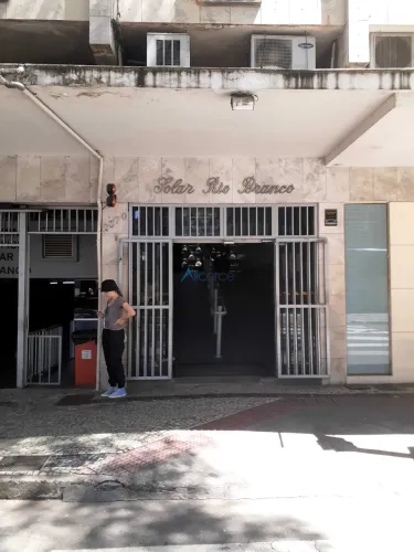 Garagem à venda no Centro.