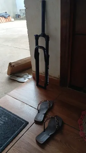 Suspensão absolute nova zera na caixa