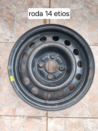 Roda aro 14 Toyota etios yaris furação 4x100