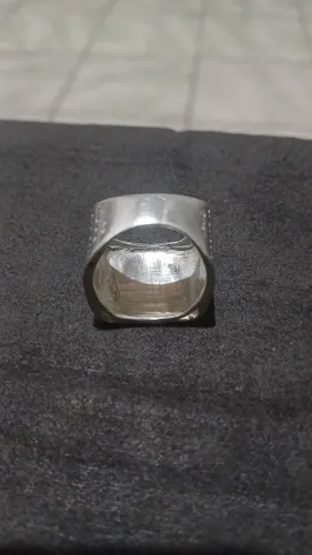 ANEL DE PRATA