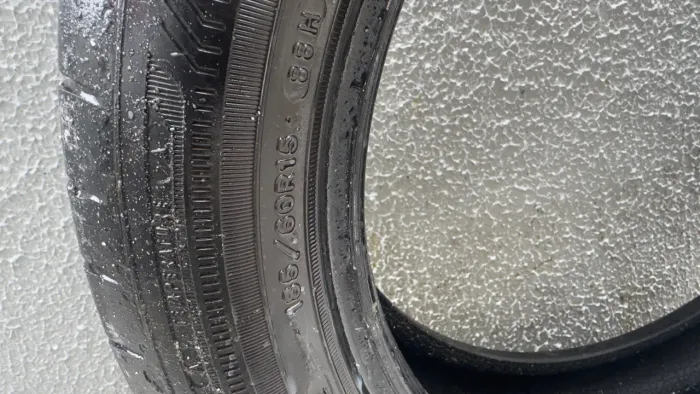 Pneu Goodyear aro 15