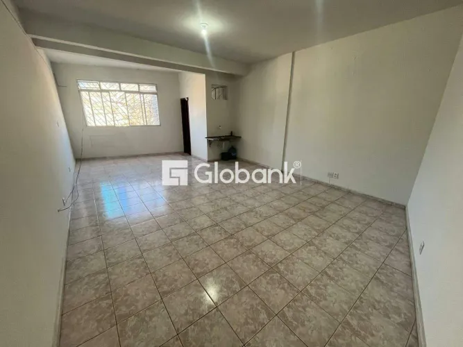 Sala comercial para aluguel Vila Guilhermina 52m² Montes Claros MG