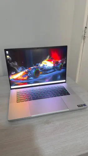 Notebook Razer 16 Oled I9 + Rtx 4070