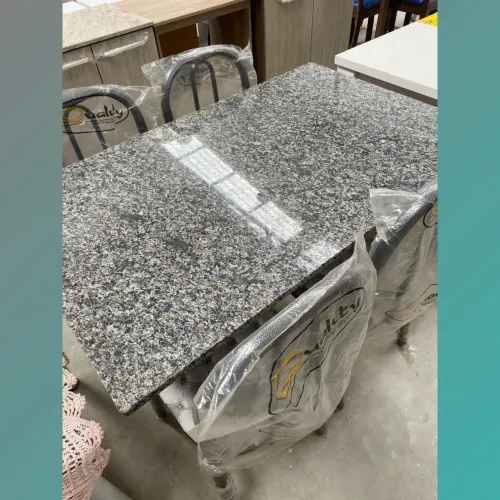 Mesa com 4 cadeiras granito - entrego hoje 