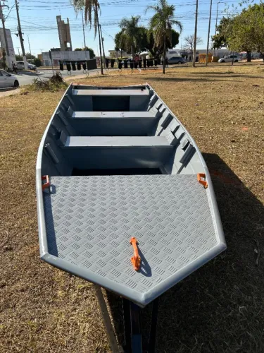 Canoa Soldada Estrutura Leve com Excelente Durabilidade - A partir de 7.990,00