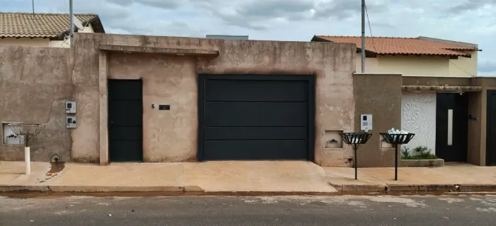 Casa Nova 2 Qts c/ Espaço Incrível! 192m² - Bairro Beverly Hills