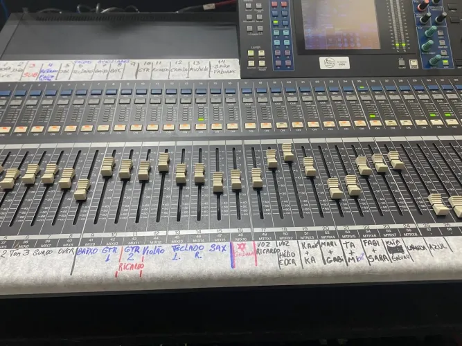 Mesa Digital Yamaha LS9 - Profissional | Excelente Estado