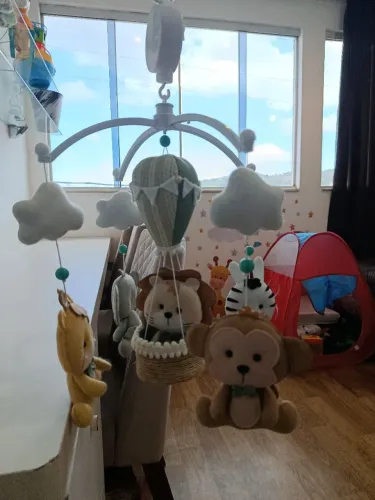 Móbile Musical para berço com bichinhos de feltro