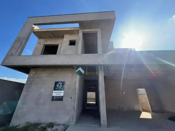 Casa Contemporânea no Bosque da Mata 3 Quartos, Design Assinado e Vista Panorâmica em Val