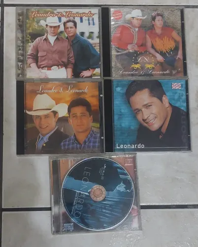 Cds Leandro e Leonardo 