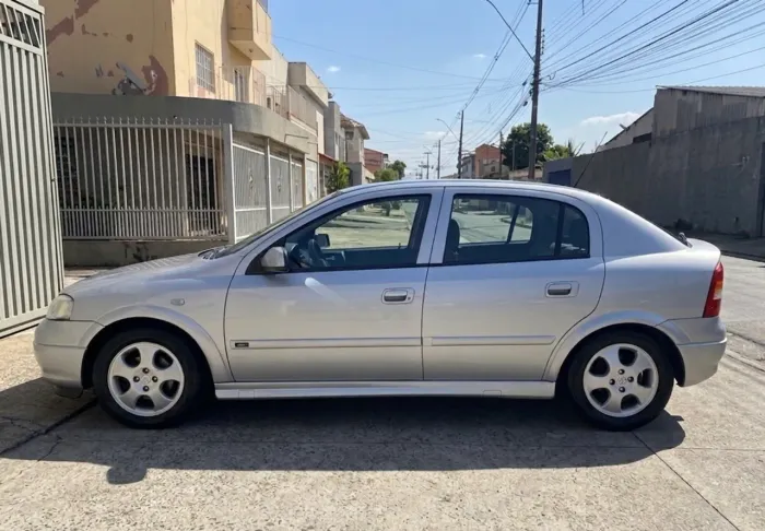 Chevrolet Astra GL 1.8 MPFI 3P 1999