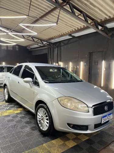 Fiat Linea Absolute 1.9/1.8 Flex Dualogic 4P 2010