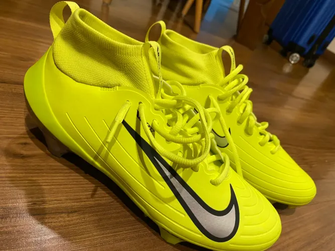 Chuteira Nike Zoom Mercurial Superfly 9 Academy