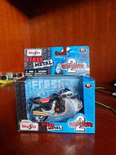 Kawasaki Z1000 - Misto Fresh Metal 2 Wheelers - Escala 1/18 - LACRADA