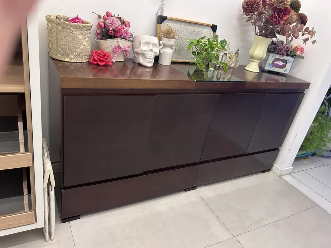 Buffet de Madeira Maciça/MDP Cor Tabaco - Excelente Estado
