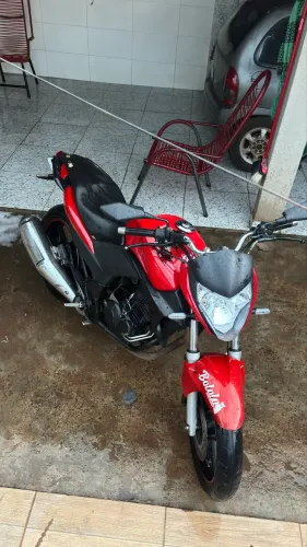 Moto bem conservada cabeçote da xre 2019 novo