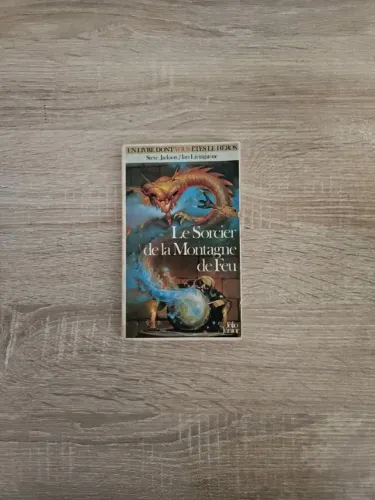 Sorcier de la montagne de feu Fighting Fantasy Aventuras Fantásticas Jackson Livingstone