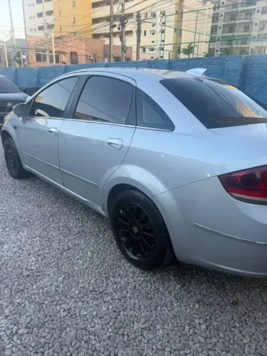 Fiat Linea 1.9/ HLX 1.9/ 1.8 Flex 16V 4P 2010