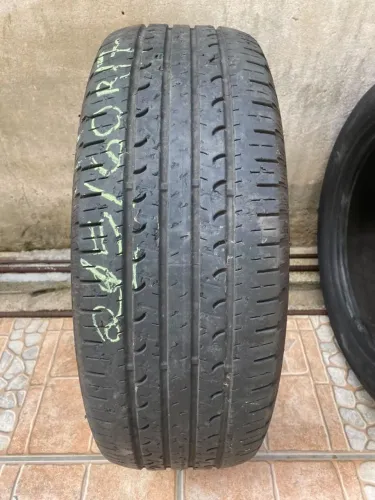 Vendo Pneu Usado Bom 215/60R17 R$150