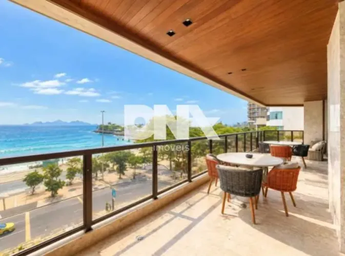 Apartamento : / Residencial / Copacabana