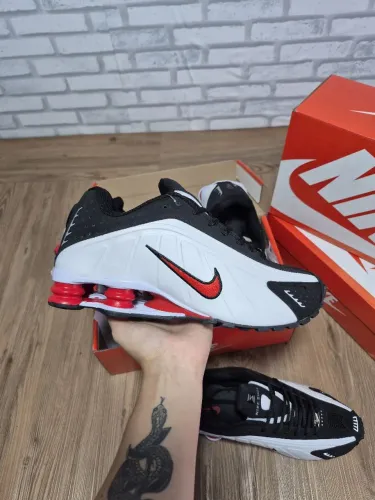 Tênis Nike Shox R4 , numeração do 39 ao 43
