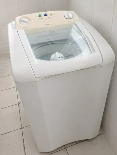 Vendo máquina de lavar roupas Electrolux -9kg