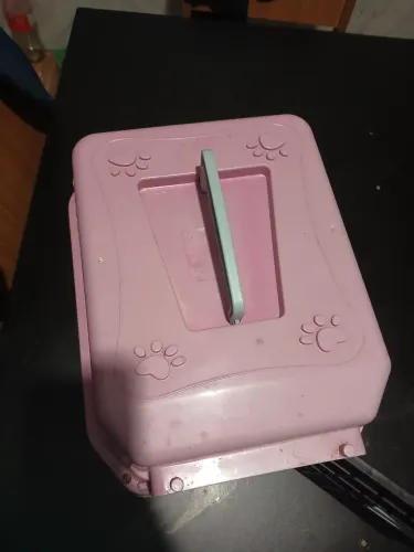 Vendo uma caixa de transporte de animais 