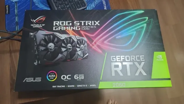 Placa de Vídeo Asus GeForce RTX 2060 Rog Strix Gaming Oc Edition 6GB GDDR6